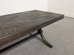 Table basse brutaliste en pierres naturelles et fer forgé, France vers 1960