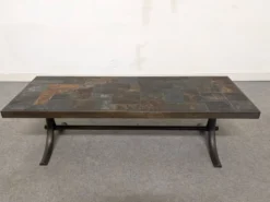 Table basse brutaliste en pierres naturelles et fer forgé, France vers 1960