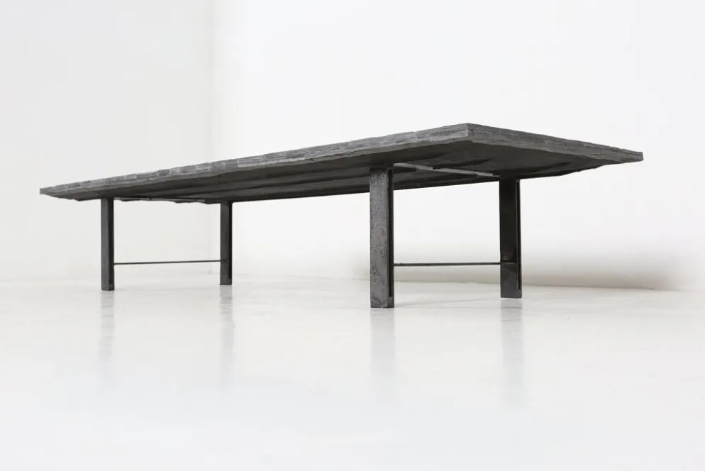 Table basse brutaliste en pierre brésilienne par Pia Manu, 1960