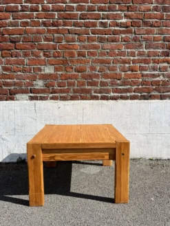 Table basse carré en bois massif (pin), années 80
