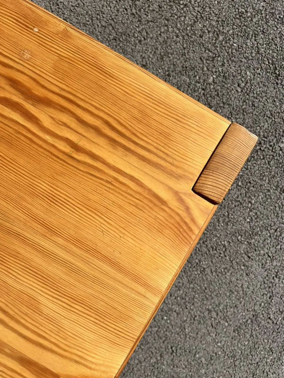 Table basse carré en bois massif (pin), années 80