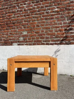Table basse carré en bois massif (pin), années 80