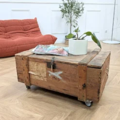 Table basse coffre vintage
