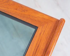 Table basse danoise en teck. Fabricant Komfort Danemark. Années 70