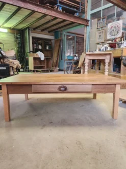 Table basse de ferme