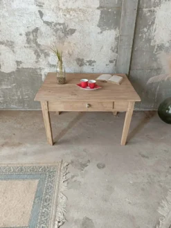 Table basse de ferme
