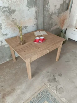 Table basse de ferme