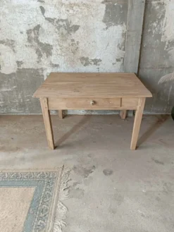 Table basse de ferme