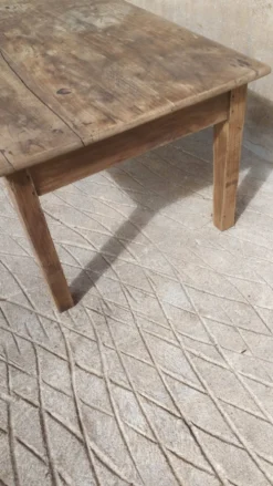 Table basse de ferme