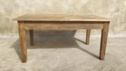 Table basse de ferme