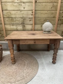 Table basse de ferme