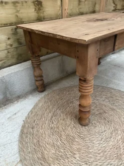 Table basse de ferme
