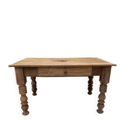 Table basse de ferme
