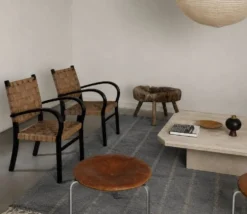 Table basse design en travertin brut, milieu XXème italie 1970