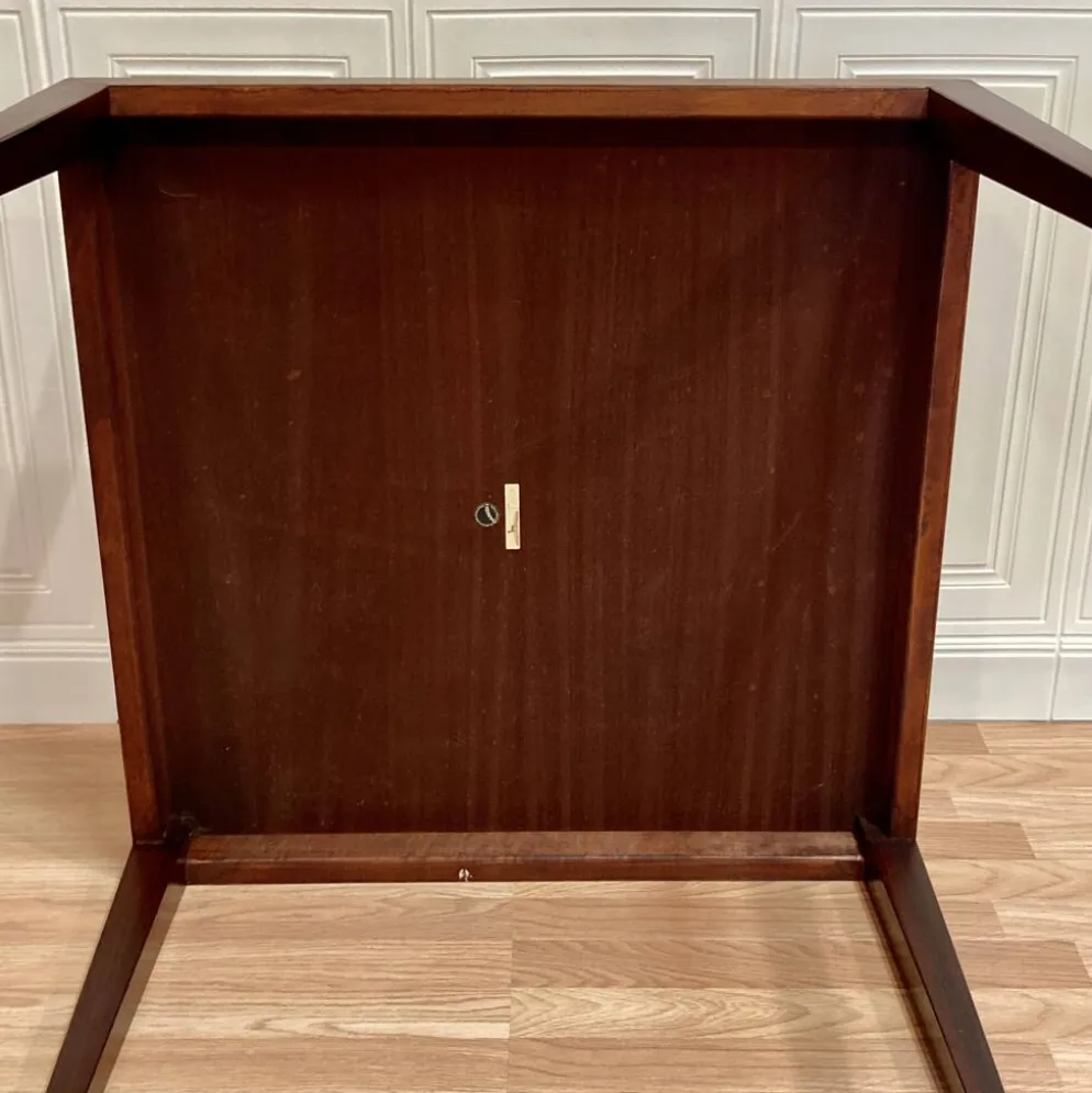 TABLE BASSE DESIGN ET ESTAMPILLE SCANDINAVE "1950".