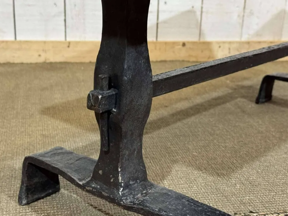 Table basse en acier forgé et plateau en ardoise, travail des années 1950
