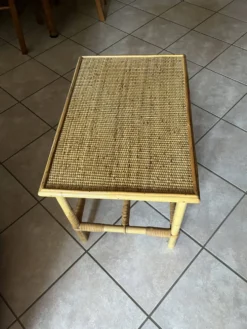 Table basse en bambou et rotin