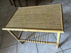 Table basse en bambou et rotin
