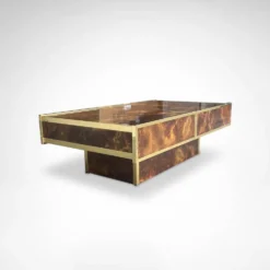 Table basse en bois de bouleau et métal en laiton avec bar intégré par Maison Lancel