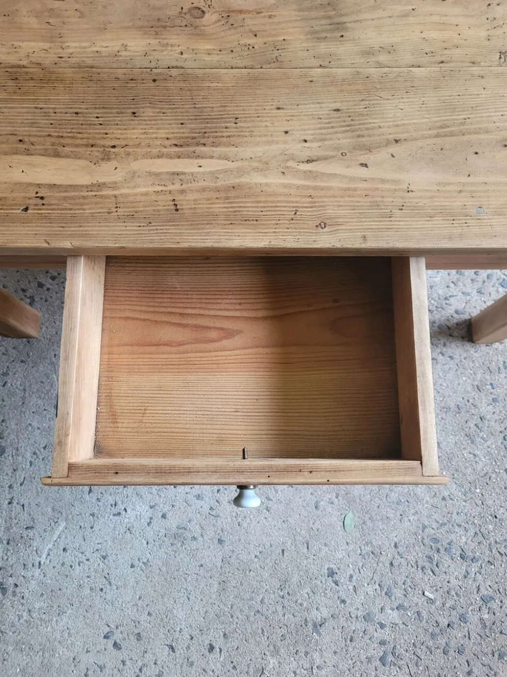 Table basse en bois massif