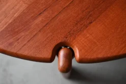 Table basse en bois massif design organique scandinave vintage rétro années 80