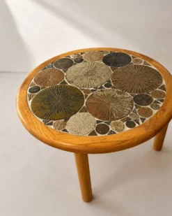 Table basse en carreaux de céramique Tue Poulsen pour Haslev, Danemark, années 1960.