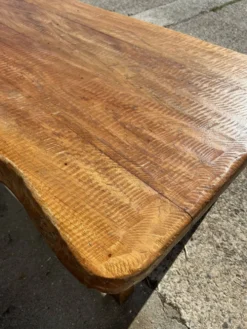 Table basse en chêne