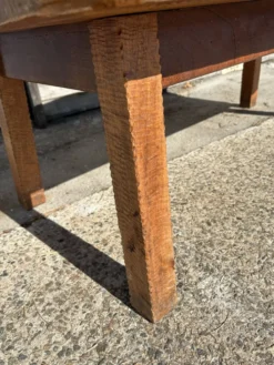 Table basse en chêne