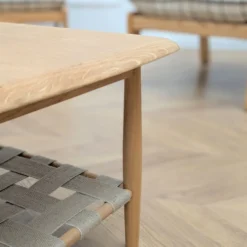 Table basse en chêne