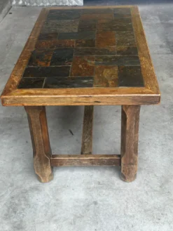 Table basse en chêne et ardoise – années 60-70