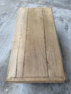 Table basse en chêne fin XIXème