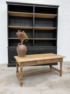 Table basse en chêne fin XIXème