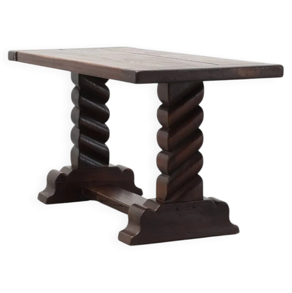 Table basse en chêne noir avec des pieds de tréteau à spirale, France, vers 1915