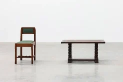 Table basse en chêne noir avec des pieds de tréteau à spirale, France, vers 1915
