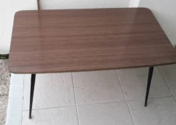 Table basse en formica