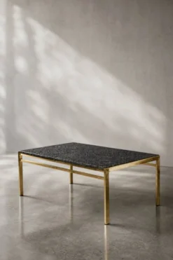 Table basse en laiton vintage de style moderne italien des années 1970 avec plateau en pierre.