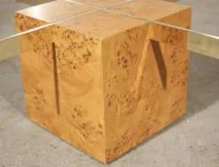 Table basse en loupe d'orme et verre trempé par Jean-Claude Mahey pour Roche Bobois