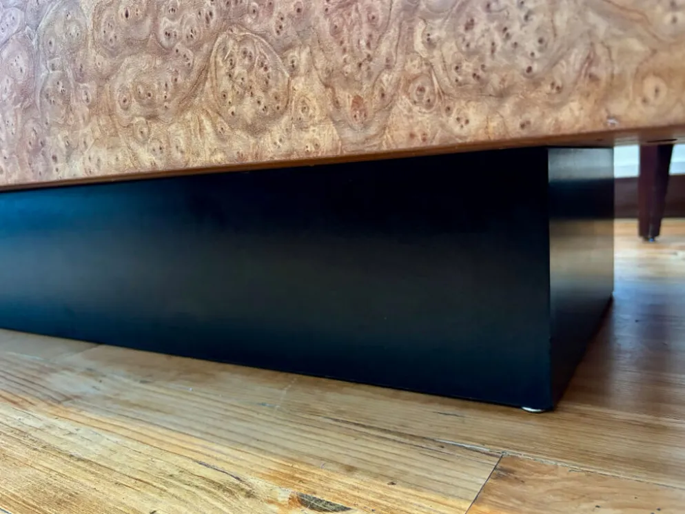 Table basse en loupe d’orme vintage