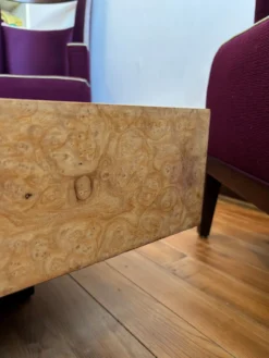 Table basse en loupe d’orme vintage