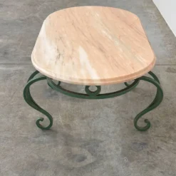 Table basse en marbre rose vintage et fer forgé vert, années 1970