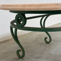 Table basse en marbre rose vintage et fer forgé vert, années 1970