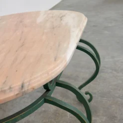 Table basse en marbre rose vintage et fer forgé vert, années 1970