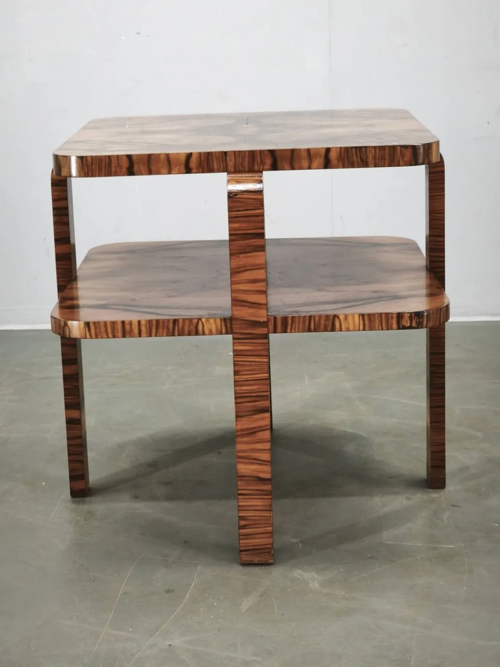 Table basse en noyer à deux niveaux Art Déco des années 1930, Tchécoslovaquie