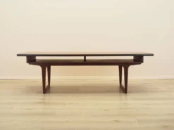 Table basse en palissandre danois avec étagère, années 1960