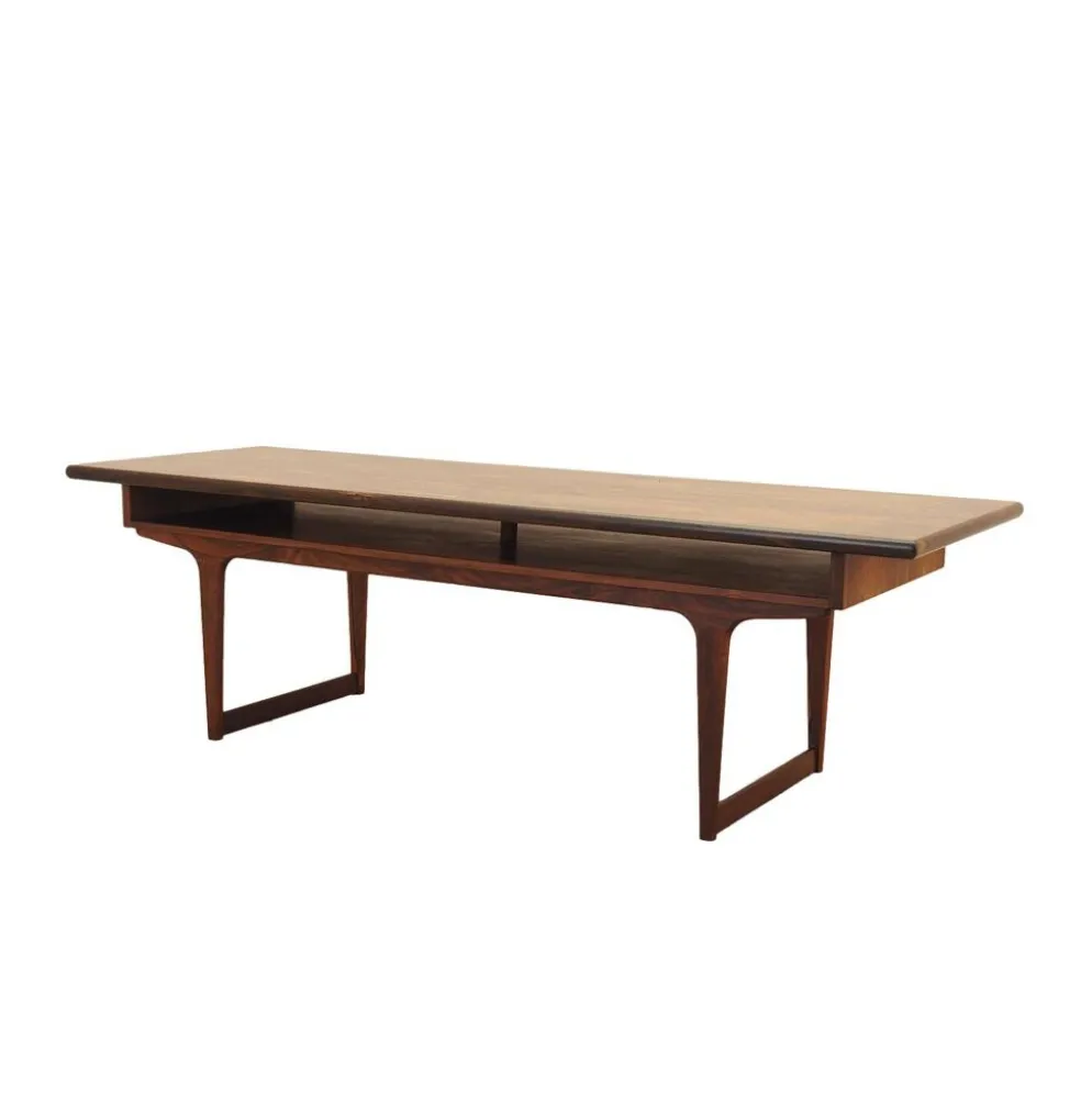 Table basse en palissandre danois avec étagère, années 1960