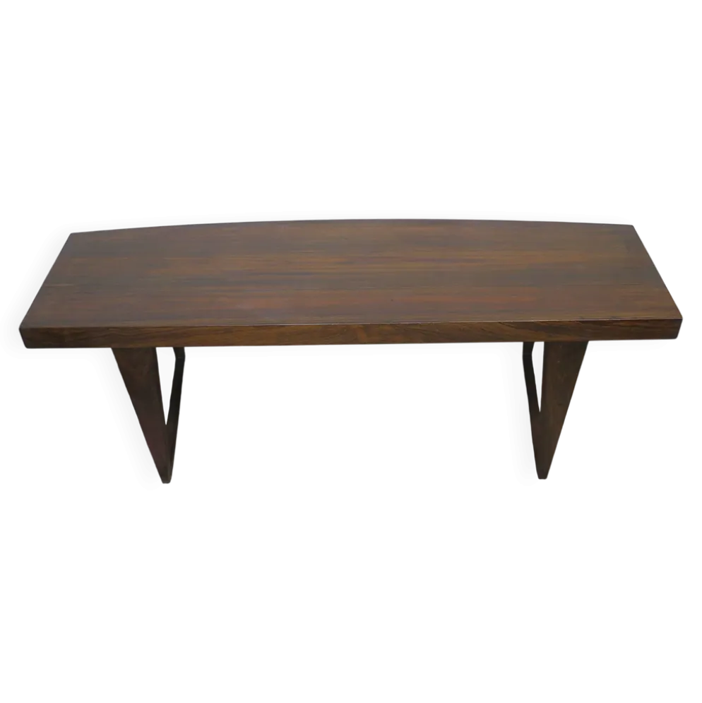 Table basse en palissandre danois avec un dessus courbé sur des pieds en traîneau par Leif Hansen, années 1960.