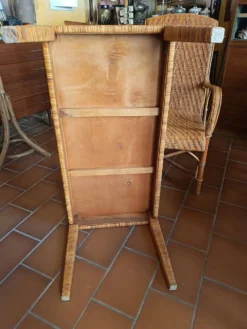 Table basse en rotin