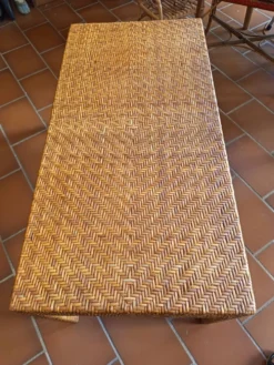 Table basse en rotin