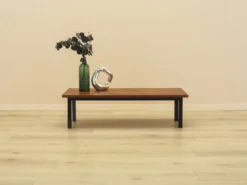 Table basse en teck danois avec base en métal, années 1960