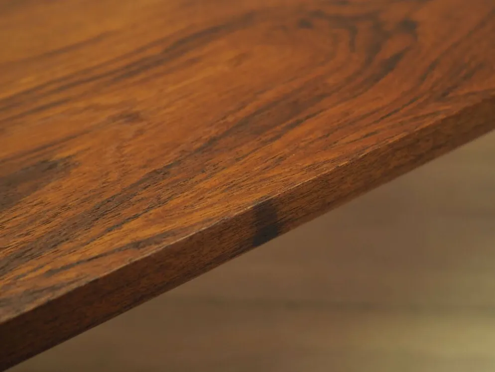 Table basse en teck danois avec base en métal, années 1960